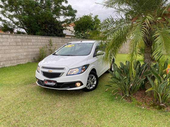 CHEVROLET PRISMA 1.4 MPFI LTZ 8V FLEX 4P MANUAL CHEVROLET PRISMA 1.4 MPFI LTZ 8V FLEX 4P MANUAL